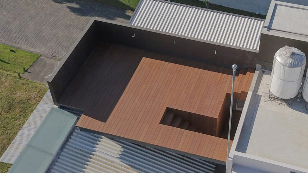 DECKING (2)
